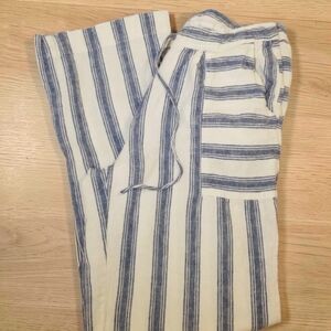 Laundry By Shelli Segal Blue and White Striped Linen Blend Pants